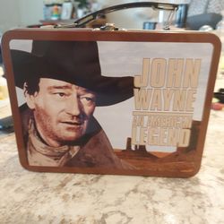 John Wayne Collectable Linch Box And Blu-rays