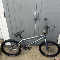 Mongoose BMX