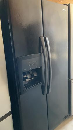 Amana Side-by-Side Black Refrigerator Fridge
