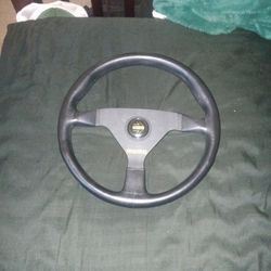 Momo Steering Wheel With NRG Adapter