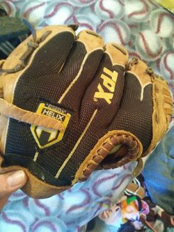 Girls softball glove