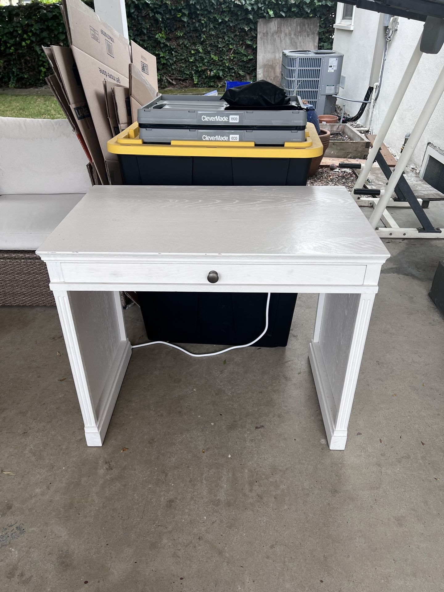 Pottery Barn Livingston Writing Desk (35")