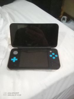 Nintendo DS2 XL black and turquoise scheme