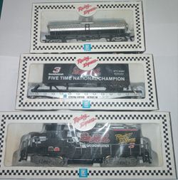 Vintage Dale Earnhardt Train Cars, GM Goodwrench Engine And 2 Boxcars