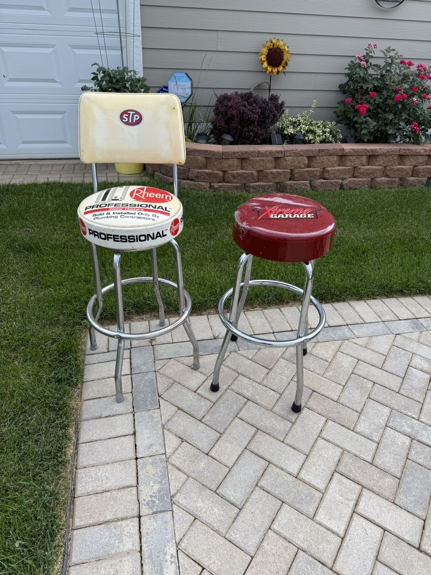 SET OF TWO  VINTAGE BAR/ GARAGE STOOLS. $60.00  FOR BOTH OR BEST OFFER. 