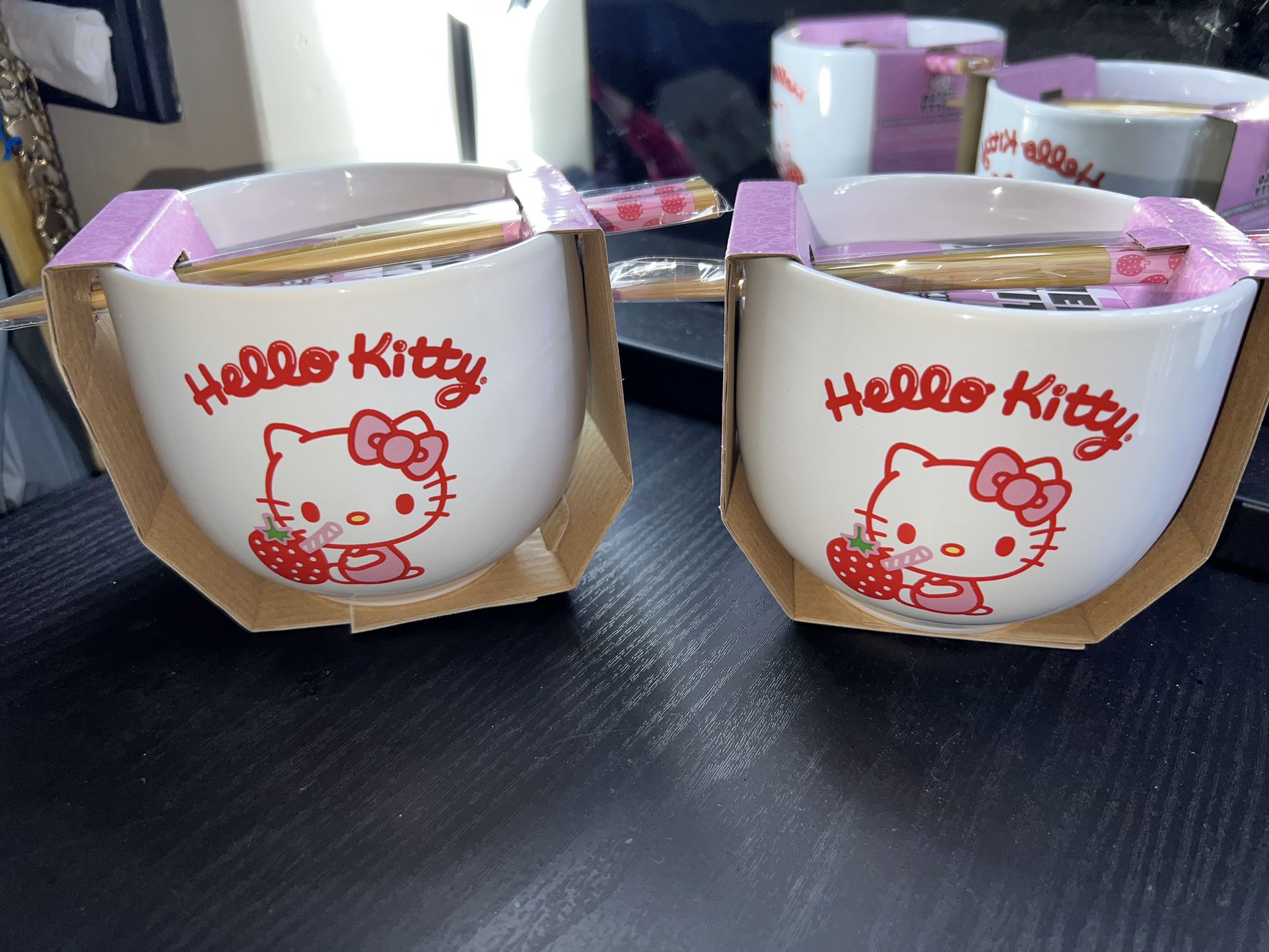 Hello Kitty Bowls 