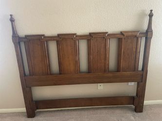Queen headboard (Drexel Hardwood )