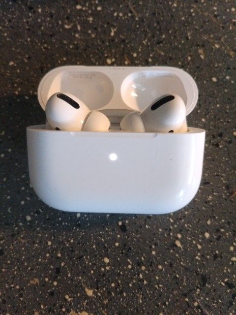 Apple Airpods Pro / $60