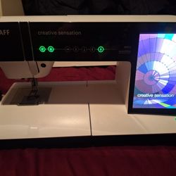 Pfaff Sewing/Embroidery/Quilting Machine 
