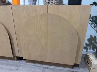 Storage cabinet