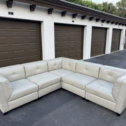 🛋️ Couch/Sofa Sectional - Macy’s - Leather - Delivery Available 🚛