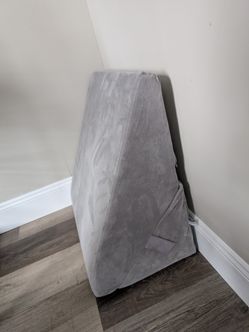 Wedge pillow