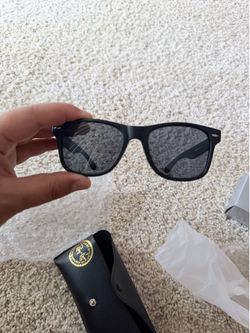 Ray ban