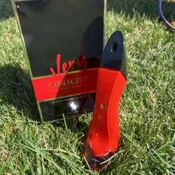 Carolina Herrera Very Good Girl Eau De Parfum – 2.7 oz