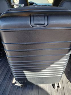 BÉIS Black Hard Shell Rolling Suitcase