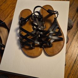 Used Sandals 