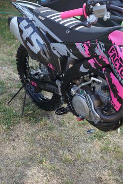Kawasaki 450cc de cuatro tiempo año 2027