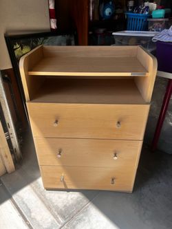 Dresser with 3 drawers - (36 x 24 x 14)