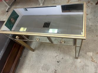 Mirrored table / hallway table / entry table