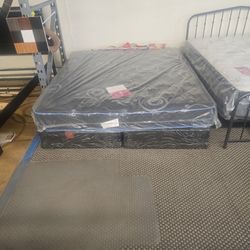 CALKING NEW MATTRESS BY KINGDOOM WITH BOX SPRING 
