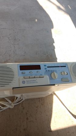 Spacemaker am-fm cassette player
