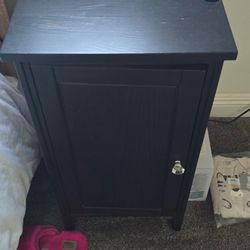 Black Night Stand