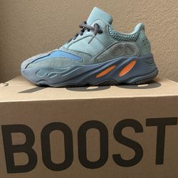 Yeezy 700 faded azure