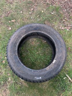 2x Goodyear Eagle Ultra P235/55R17 Tire – Used