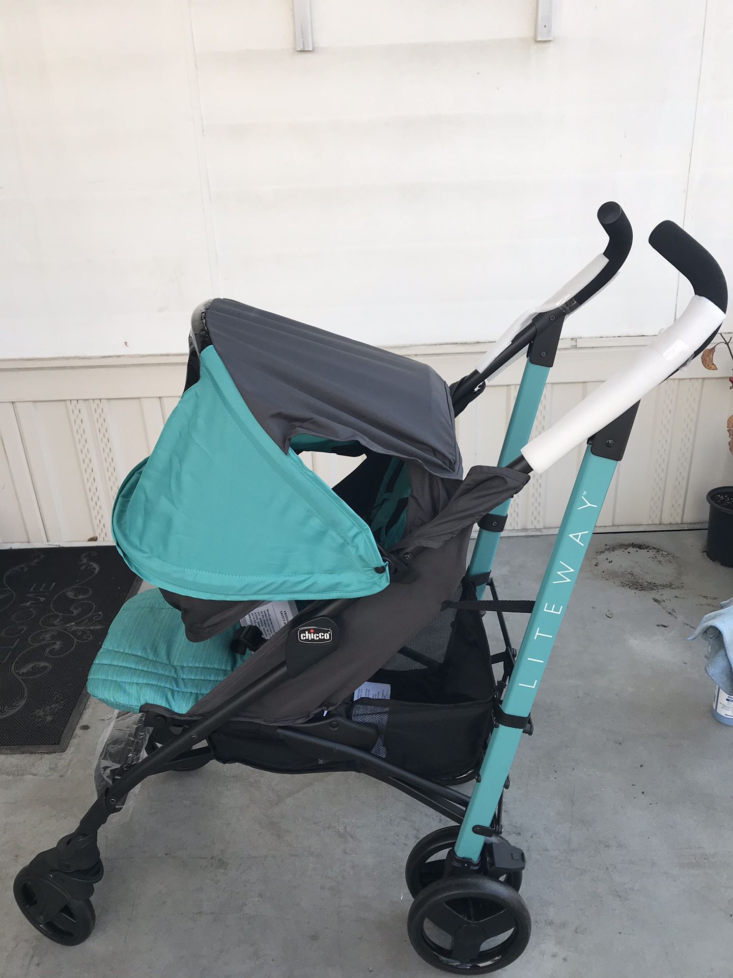 Chicco baby stroller