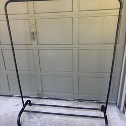 Simple Clothes Rack Free Standing Clothes Hanger