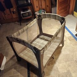 FREE , PACK & PLAY, KIDS PLAY PEN 