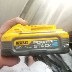  DeWalt  Power Stack 20 Volt 5ah  Great Battery 