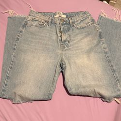 Light Wash BDG urban Outfitters Ripped jeans 