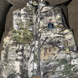 Men’s large Mossy Oak insulated jacket and vest