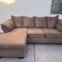 Brown Sectional (WILL DELIVER)