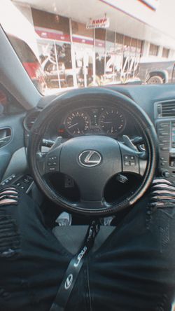 2006 Lexus IS Thumbnail