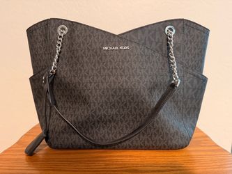 Michael Kors Jet Set Large Logo Shoulder Bag — 35F1STVT3B