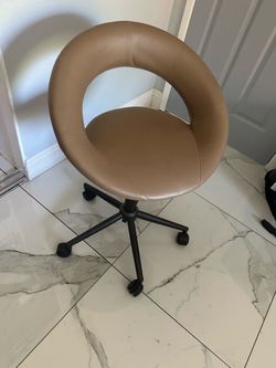 Desk chair
