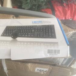 Hajaan Wireless Keyboard And Mouse Set