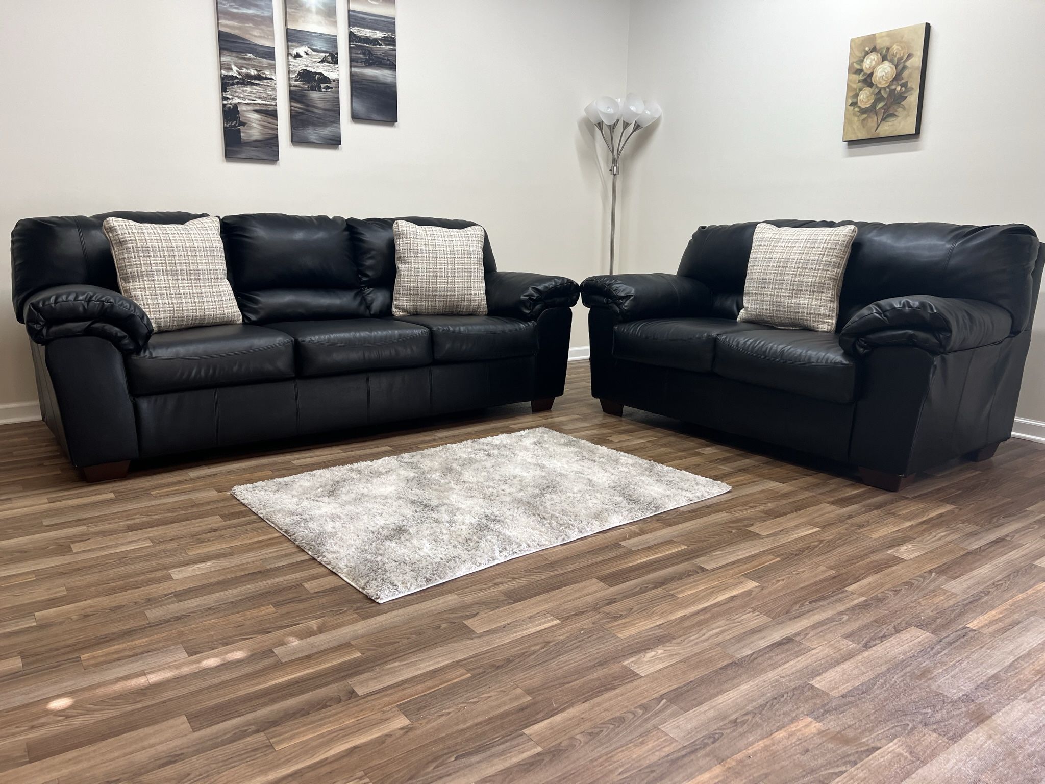 Leather Sofa and Loveseat Couch Set Black Ashley Furniture (Free Delivery)