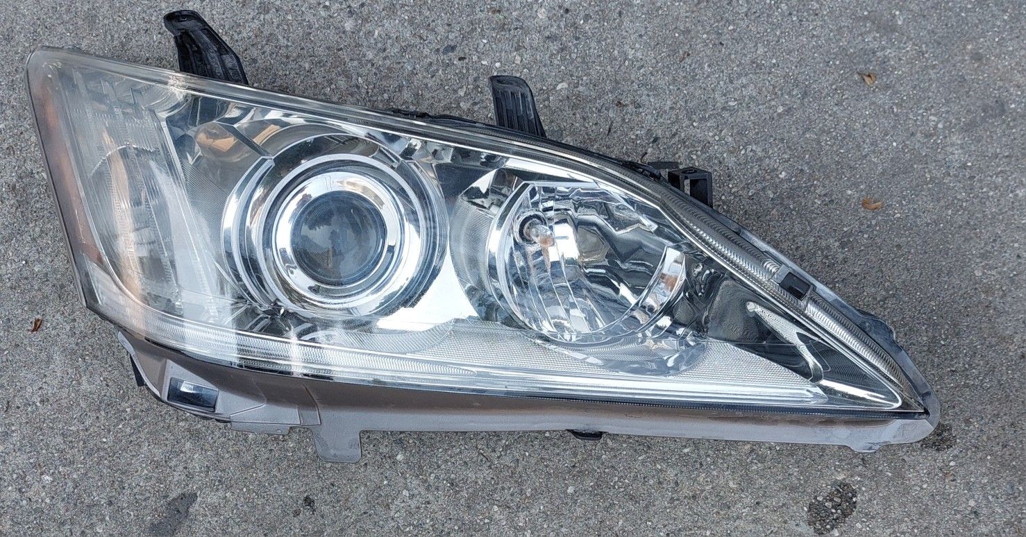 2010 2011 2012 LEXUS ES350 RIGHT PASSENGER HEADLIGHT