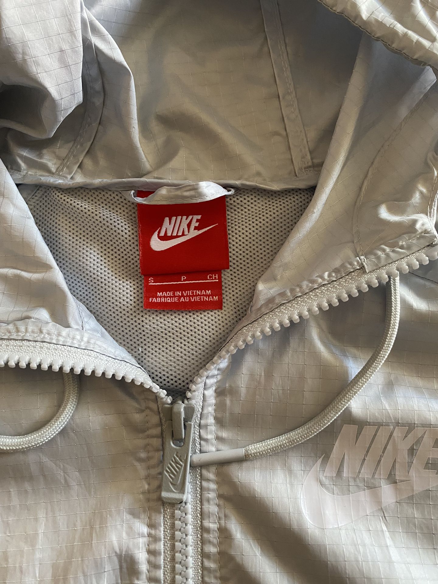 Nike windbreaker SMALL