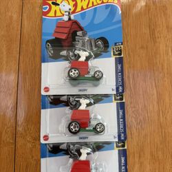 Hot wheels snoopy 