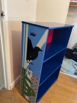 Harry Potter like new book shelf