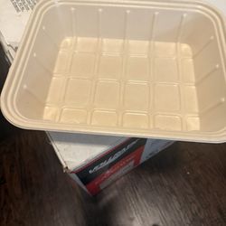 Caja De Bandejas Con Sus Tapaderas Para Llevar O Guardar Comida 