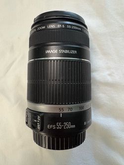 Canon EF-S 55-250mm f/4-5.6 IS Zoom Lens