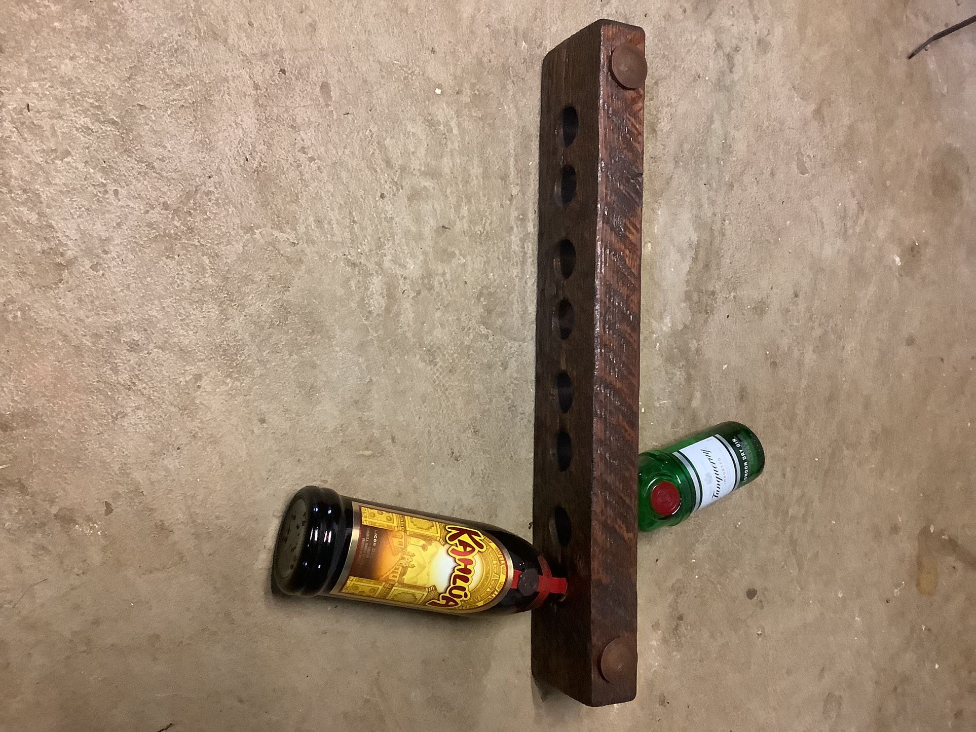 Wine Wall Rack Holder $10.00