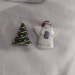 Fay Wray Antique Pins & 

Whimsical Full Figured Angel Holding Kitty Christmas Pin

