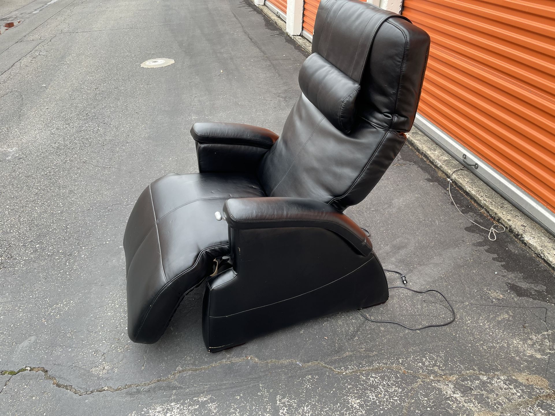 Zero Gravity Chair From Relax The Back Store In Bellevue.
