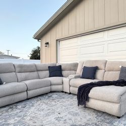 Living Spaces Beige Recliner Sectional DELIVERY AVAILABLE 